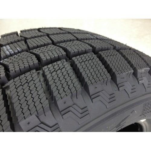 Maxxis SP3 Premitra Ice 205/65 R15 94T